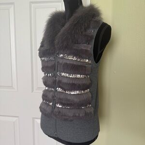 Fashion Show Knitted Vest Wool Blend Real Rabbit Fur Stripes and Fox Fur Collar